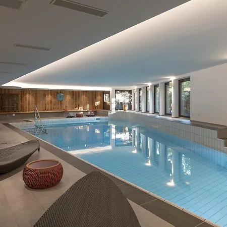 Alpina 4* Klosters-Serneus