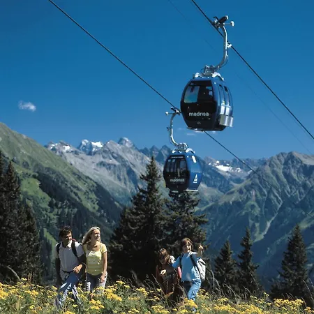 Otel Alpina