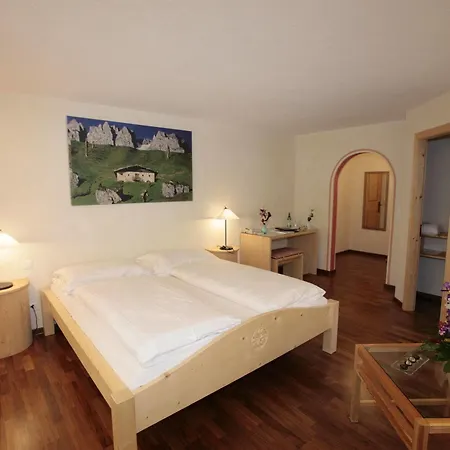 Otel Alpina