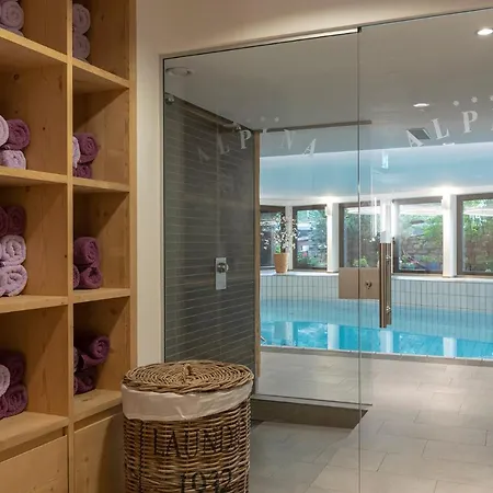 Alpina Otel