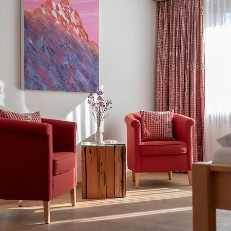 Alpina Hotel Klosters-Serneus